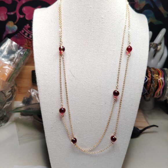 Vintage Avon 44" Gold Tone Chain Necklace Red Glass Orbs Spring Clasp - Picture 5 of 9
